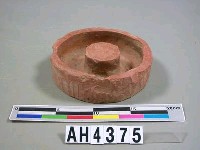 藏品(桌櫥腳墊)的圖片